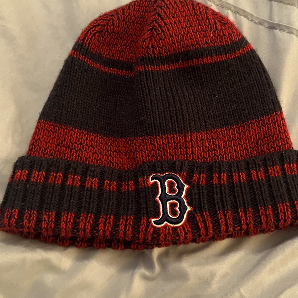 100% New Era Boston Red Sox Sport Knit acrylic beanie